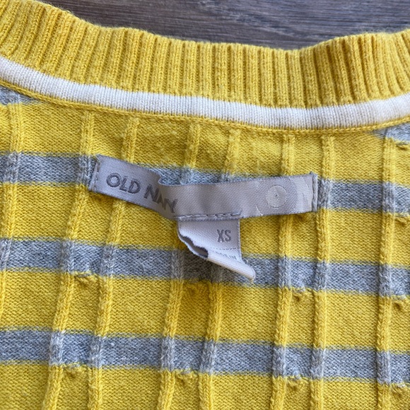 🌺 V Neck sweater - Picture 7 of 8